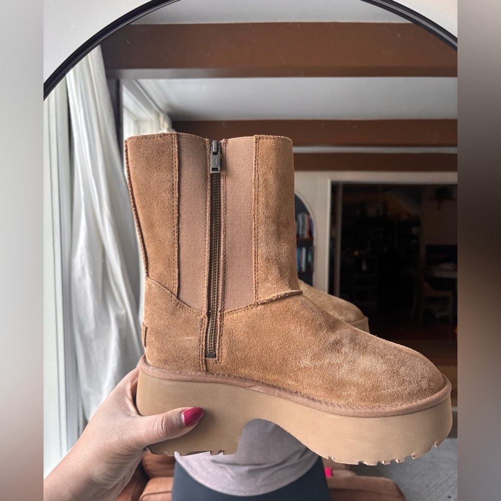 UGG | New withoutbox classsix twin seam new heights boot | size 10 - Picture 6 of 8